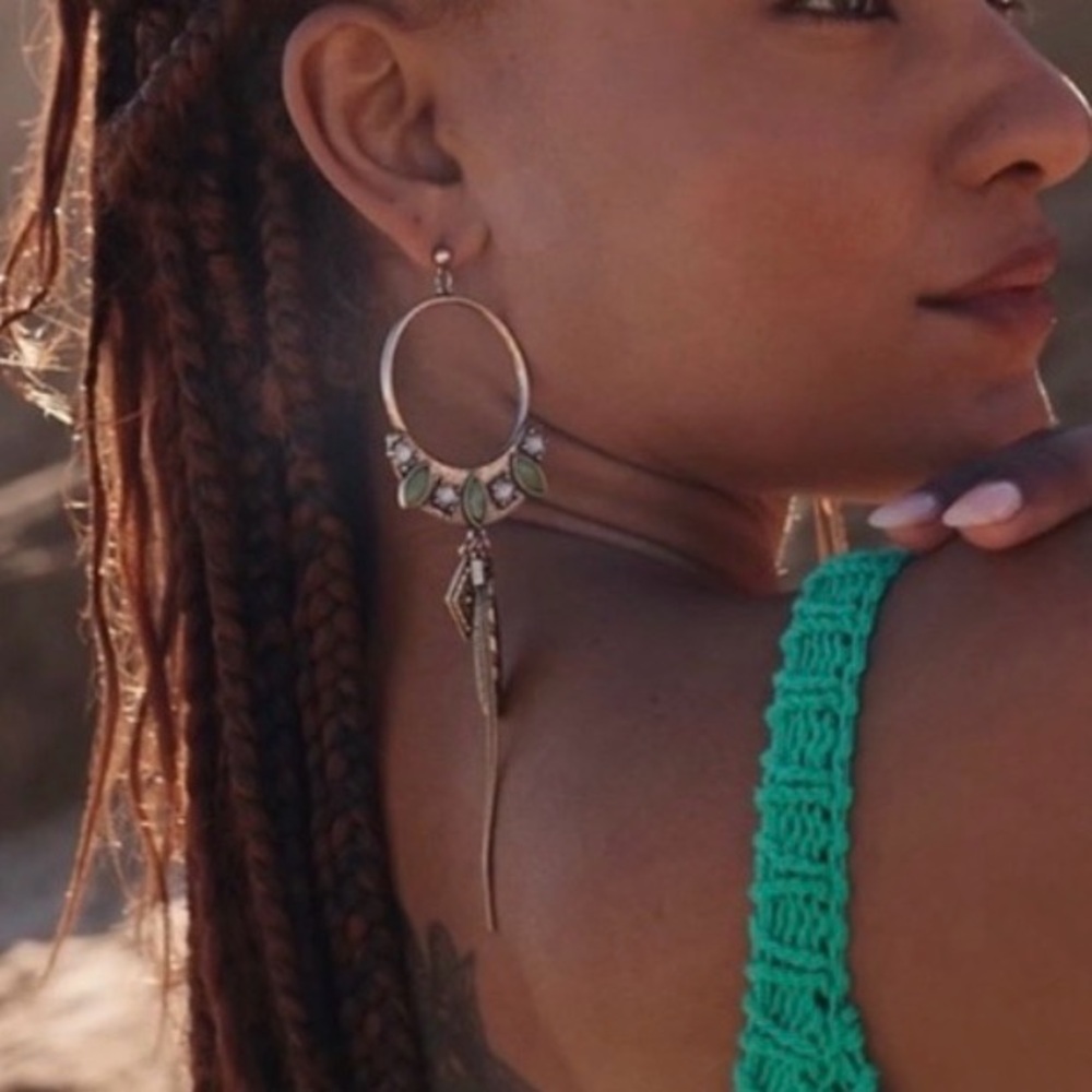NWT FP Winona Elegant Gold and Green Hoop Earrings - Picture 3 of 13